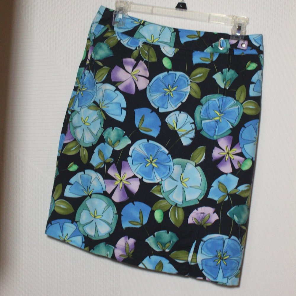 Y2K Vintage Talbots Women's Size 6 Floral Skirt (Like New)